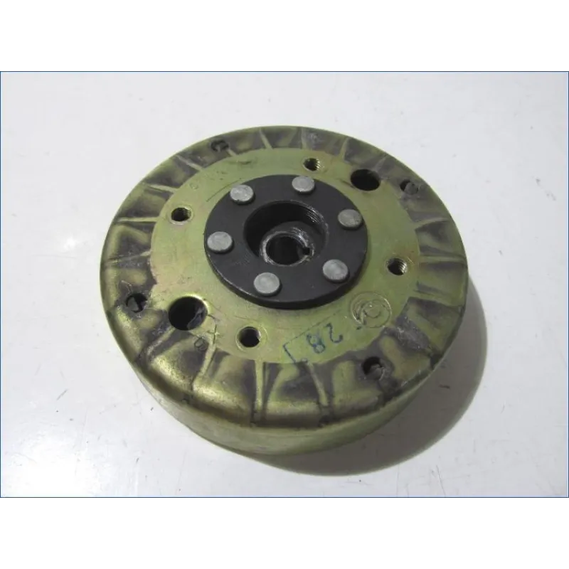 Rotor volant moteur PEUGEOT KISBEE 50 2011-2012 4T