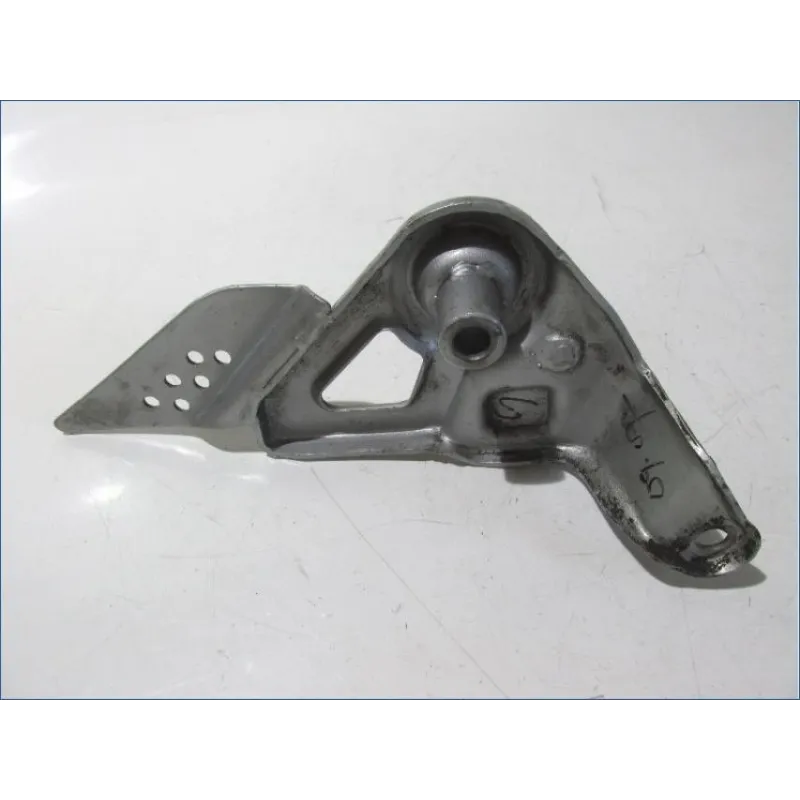 Platine avant gauche HONDA CBF 125 2009-2012