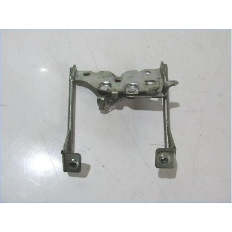 Verrouillage de selle HONDA CBF 125 2009-2012
