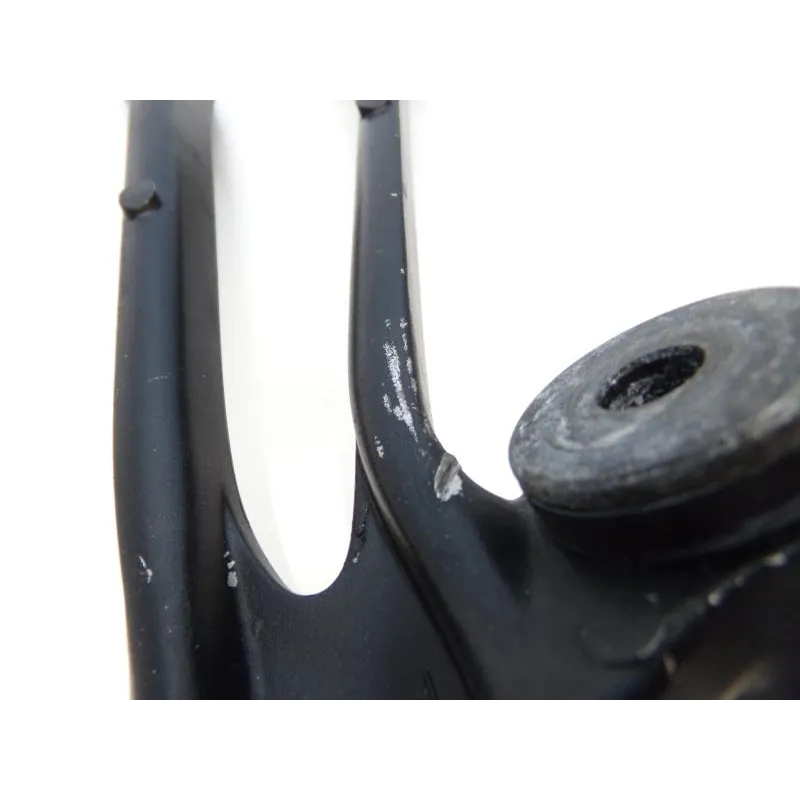 Platine et repose pieds arriere gauche SUZUKI GSXR 1000 2009-2011