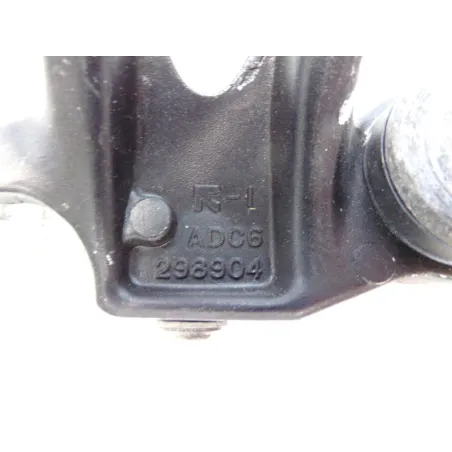 Platine et repose pieds arriere gauche SUZUKI GSXR 1000 2009-2011