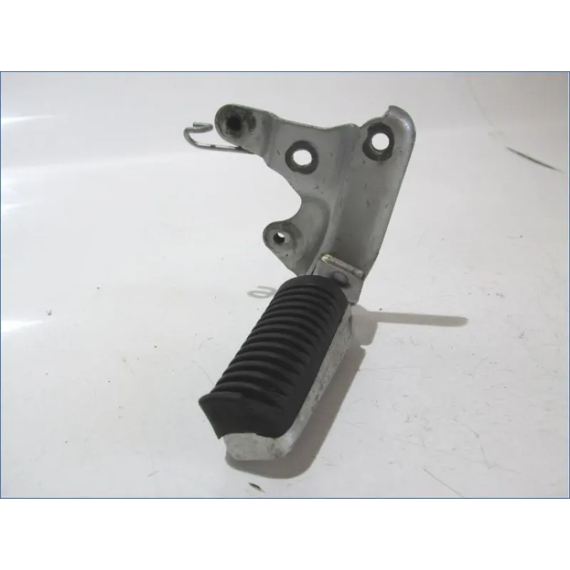 Platine et repose pieds arriere droit YAMAHA XP 500 2005-2007 TMAX ABS