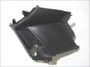 Cache carenage sous selle droit PEUGEOT KISBEE 50 2011-2012 4T