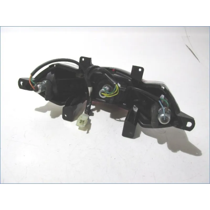 Feu arriere PEUGEOT KISBEE 50 2011-2012 4T