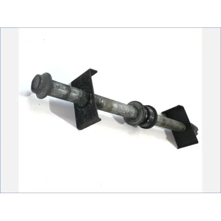 Axe de roue arriere KAWASAKI Z 750 2004-2006