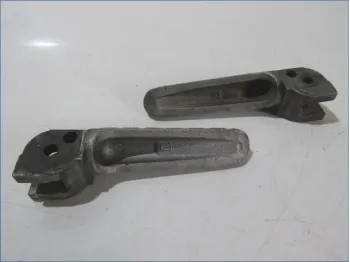 Repose pieds avant droit gauche DUCATI MULTISTRADA 620 2006