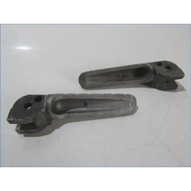 Repose pieds avant droit gauche DUCATI MULTISTRADA 620 2006