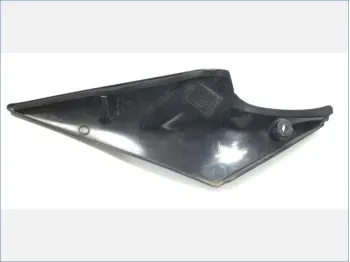 Cache carenage sous selle droit SUZUKI GSXR 750 2006-2007