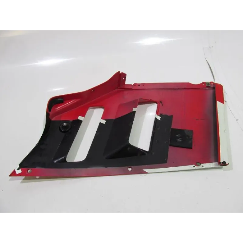 Cache flanc de carenage gauche SUZUKI GSXR 750 1991