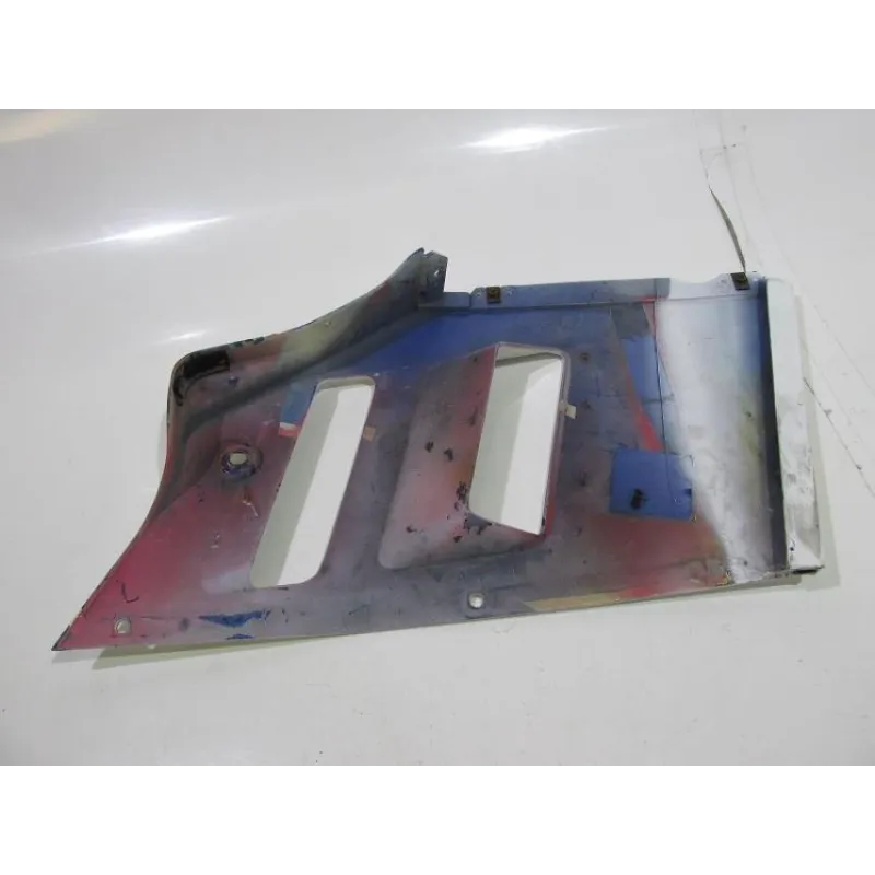 Cache flanc de carenage gauche SUZUKI GSXR 750 1991