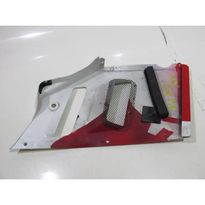 Cache flanc de carenage gauche SUZUKI GSXR 750 1991