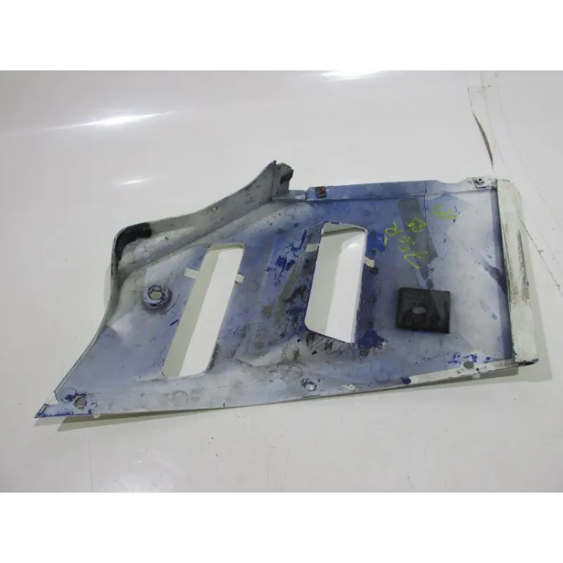 Cache flanc de carenage gauche SUZUKI GSXR 750 1991