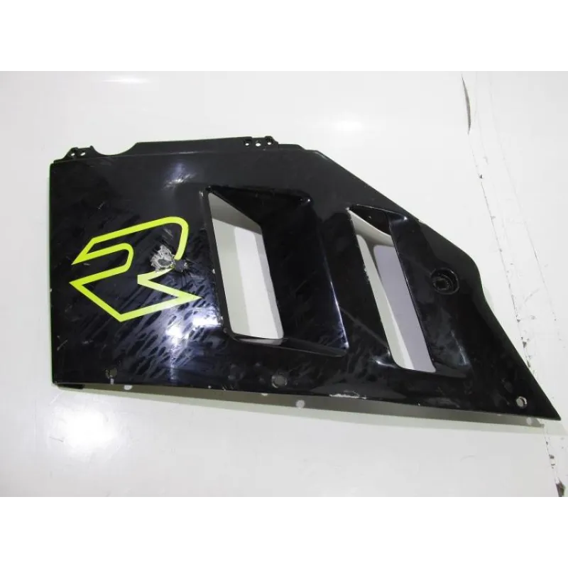 Cache flanc de carenage gauche SUZUKI GSXR 750 1991