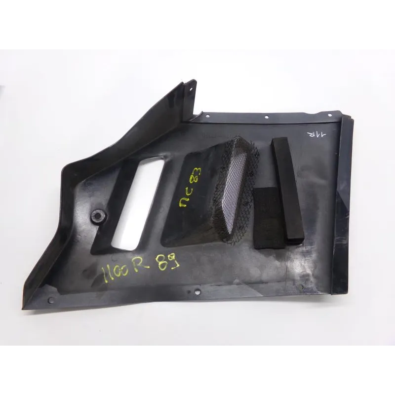 Cache flanc de carenage gauche SUZUKI GSXR 1100 1989-1990