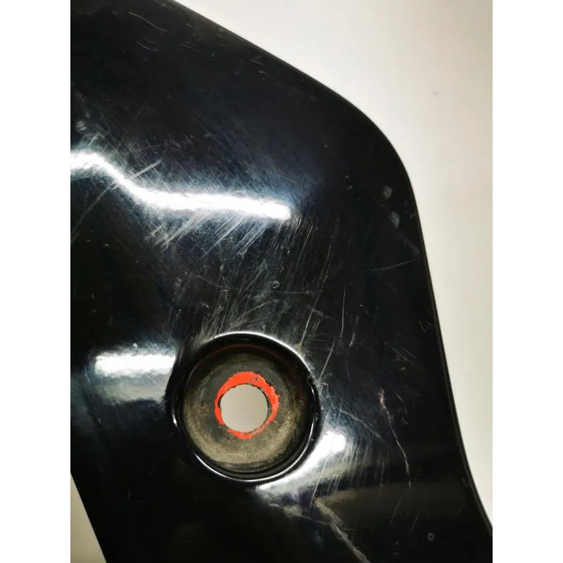 Cache flanc de carenage gauche SUZUKI GSXR 1100 1989-1990