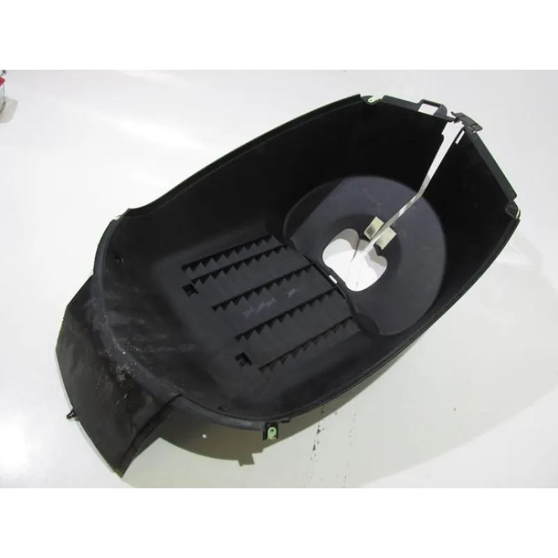 Grille de radiateur PEUGEOT SATELIS 125 2006-2008 ABS