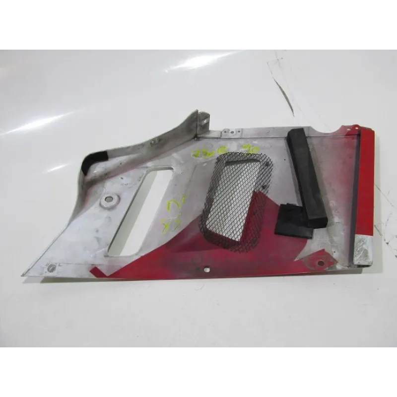 Cache flanc de carenage gauche SUZUKI GSXR 750 1991