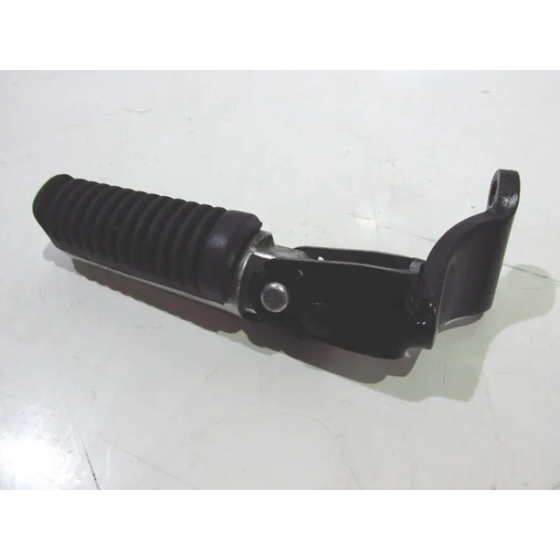 Platine et repose pieds arriere droit YAMAHA YPR 125 2006-2009 XMAX