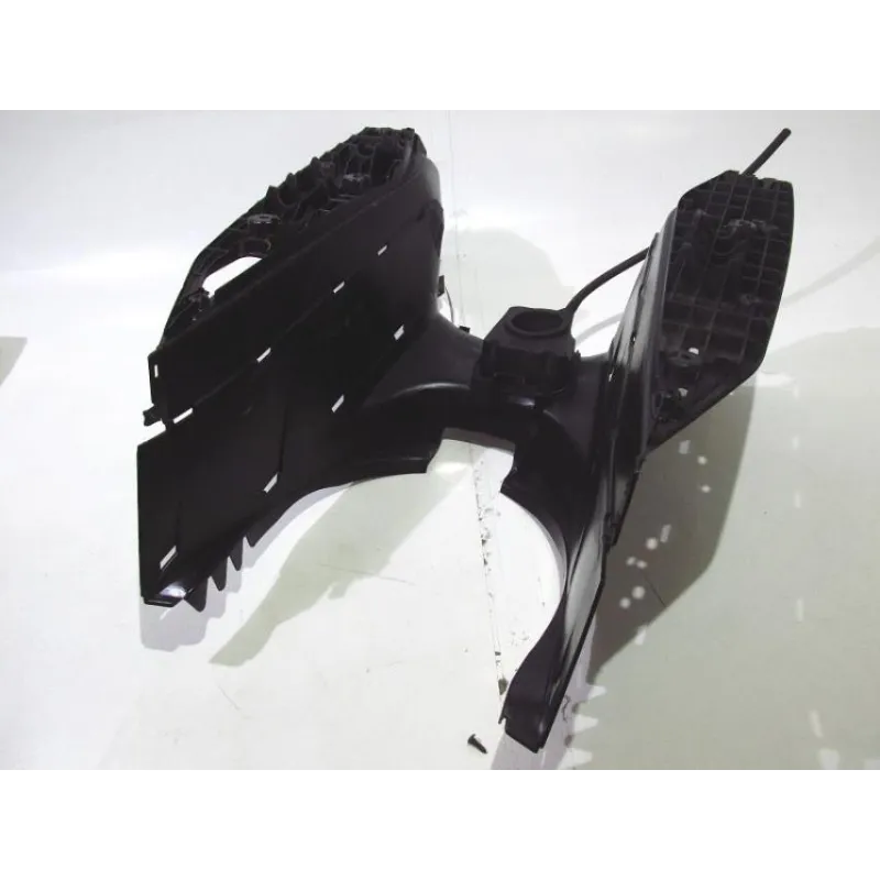 Plancher marche pied YAMAHA YPR 125 2006-2009 XMAX