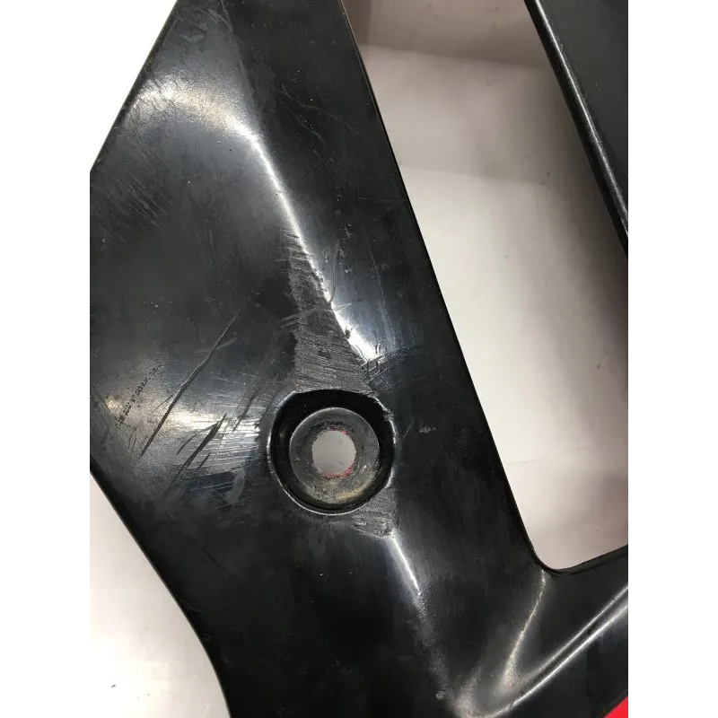 Cache flanc de carenage droit SUZUKI GSXR 1100 1989-1992