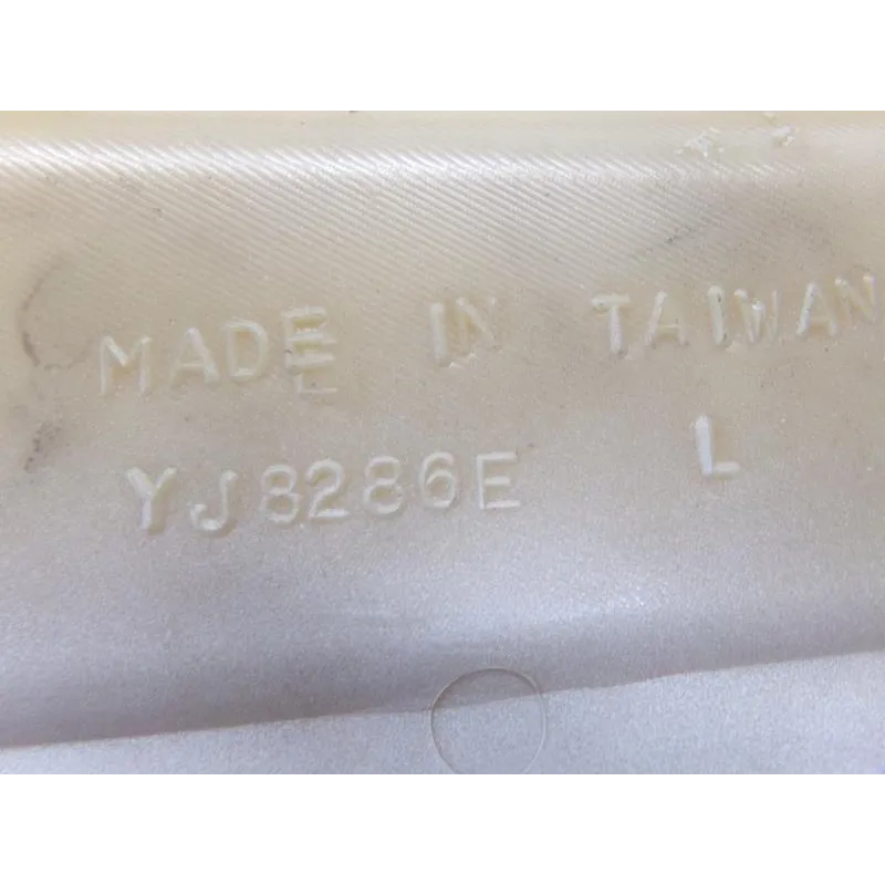 Cache lateral gauche YAMAHA YPR 125 2006-2009 XMAX