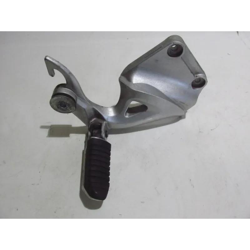 Platine arriere droite SUZUKI GSXR 1300 2008-2017 HAYABUSA