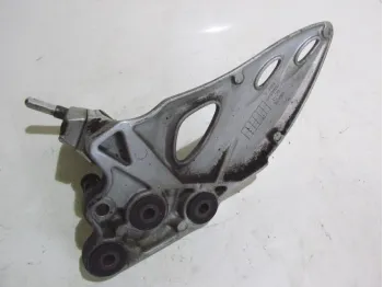 Platine avant gauche SUZUKI GSXR 1300 2008-2017 HAYABUSA