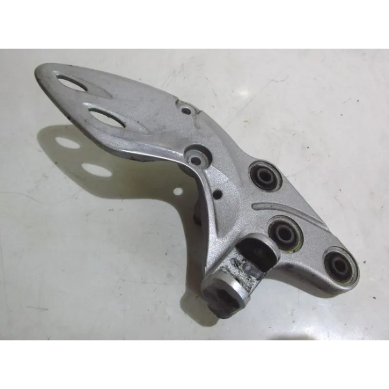 Platine avant droite SUZUKI GSXR 1300 2008-2017 HAYABUSA