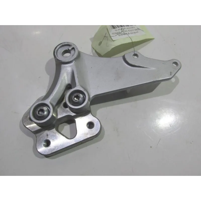 Platine avant droite SUZUKI GSXR 600 2006-2007