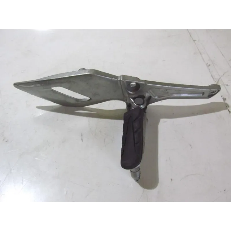 Platine avant droite HONDA VFR 1200 F 2010-2016