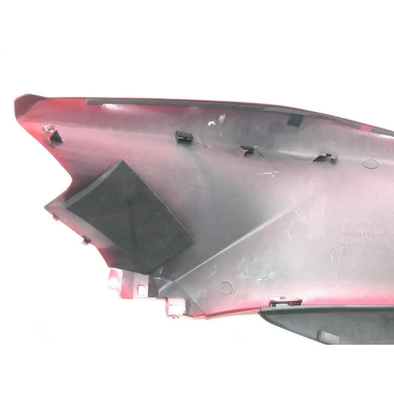Cache reservoir droit HONDA VFR 1200 F 2010-2016