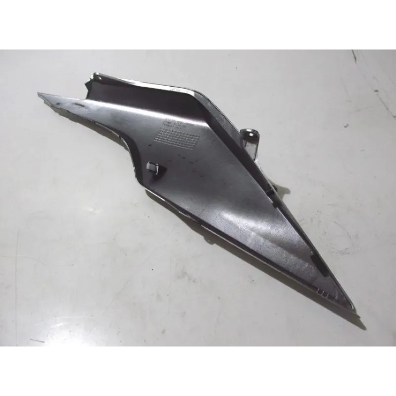 Cache carenage coque arriere gauche HONDA VFR 1200 F 2010-2016