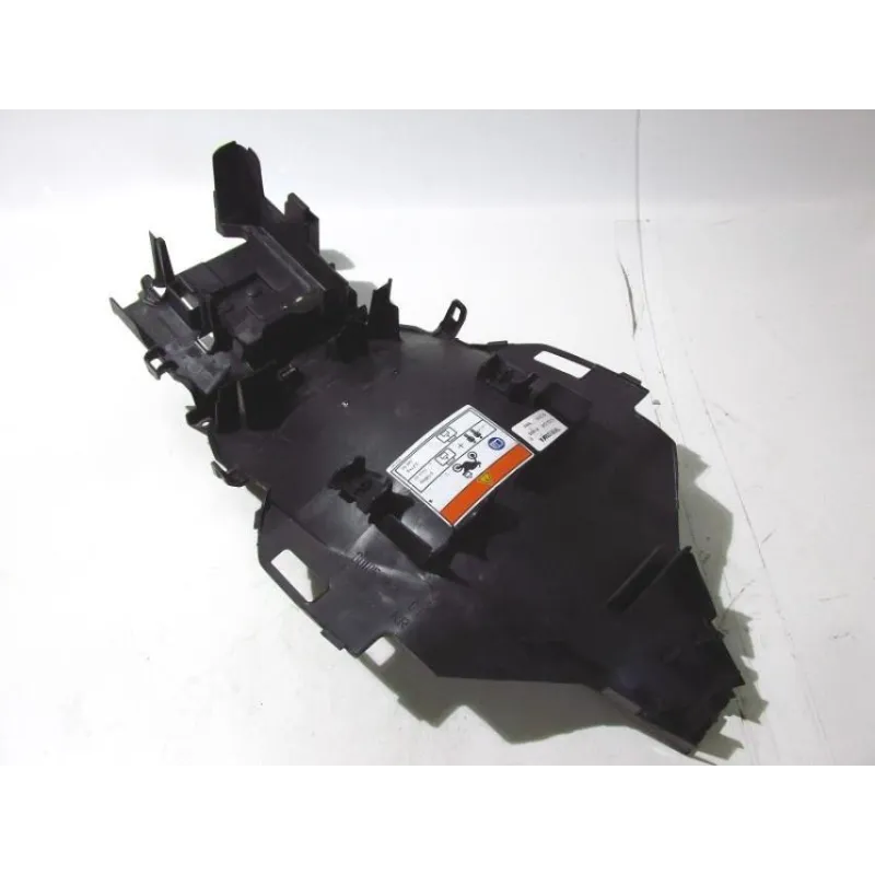 Garde boue arriere HONDA VFR 1200 F 2010-2016