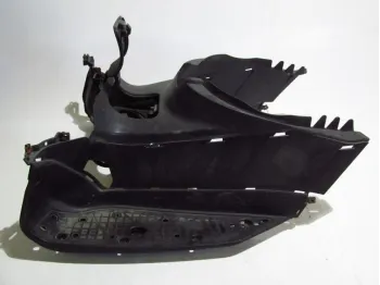 Cache carenage centrale marche pieds plancher YAMAHA YPR 125 2006-2009 XMAX