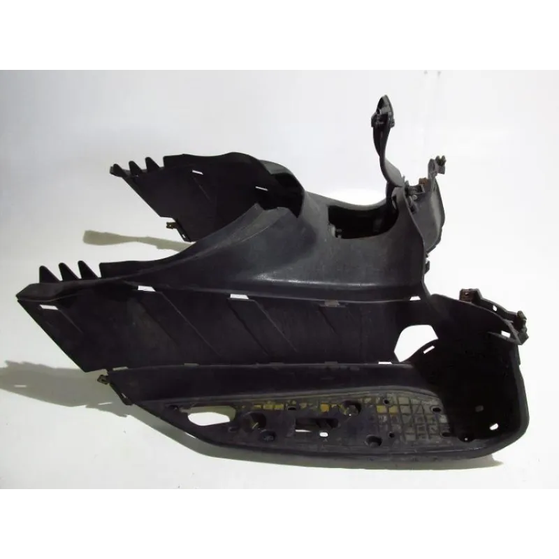 Cache carenage centrale marche pieds plancher YAMAHA YPR 125 2006-2009 XMAX