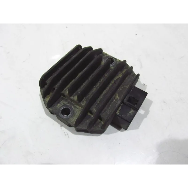 Regulateur charge batterie PIAGGIO X9 125 2001-2002
