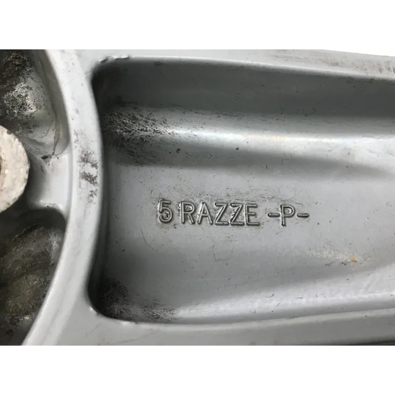 Jante arriere PIAGGIO X9 125 2001-2002