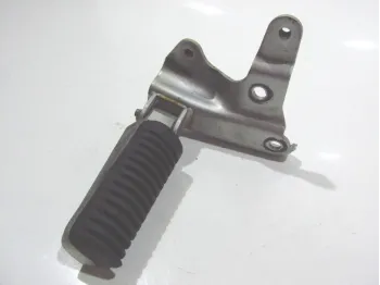 Repose pieds arriere droit YAMAHA XP 500 2001-2003 TMAX
