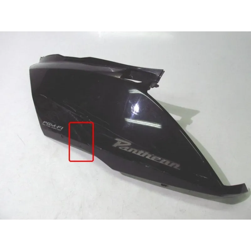 Cache carenage coque arriere gauche HONDA FES 125 2003-2006 PANTHEON