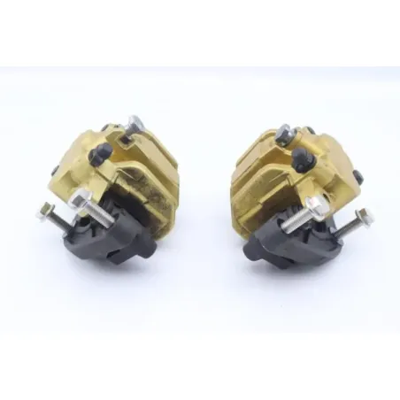 Etrier de frein avant TRIUMPH STREET TRIPLE 675 2007 - 2011