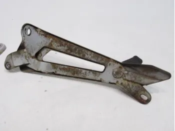 Platine arriere droite YAMAHA YBR 125 2005-2006