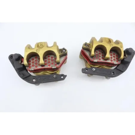 Etrier de frein avant TRIUMPH STREET TRIPLE 675 2007 - 2011