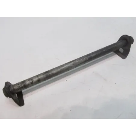 Axe de roue arriere SUZUKI GSF 600 1995-1999 BANDIT