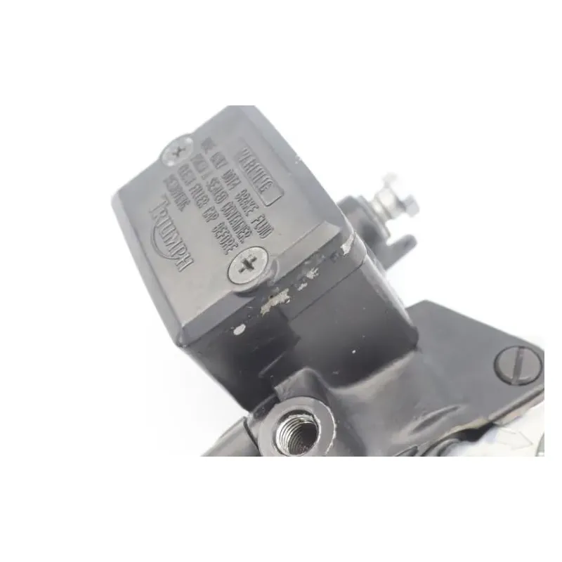 Maitre cylindre frein avant TRIUMPH STREET TRIPLE 675 2007 - 2011