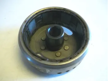 Rotor volant moteur SUZUKI DR 125 1985-1988