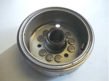 Rotor volant moteur SUZUKI GSF 400 1991-1993 BANDIT