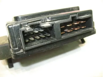 Boite a fusibles KAWASAKI ZR7 750 S 2001-2003