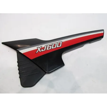 Cache carenage sous selle gauche YAMAHA XJ 600 1984-1991