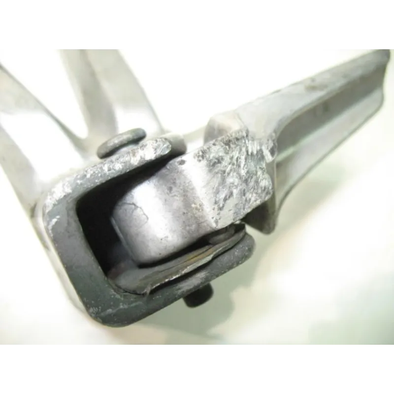 Platine arriere gauche SUZUKI GSXR 750 2004-2005