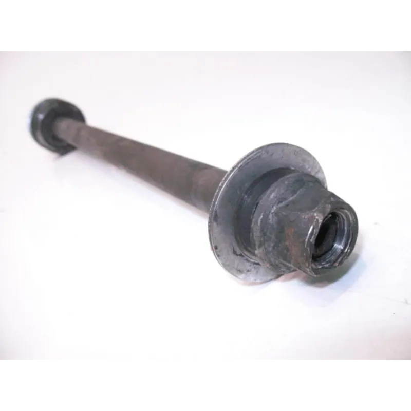 Axe de roue arriere YAMAHA TDM 850 1996-2001